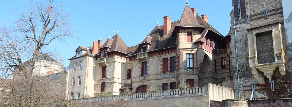 Bel Appartement En Coeur De Ville - 20 Minutes Du Pal Moulins  Exterior foto